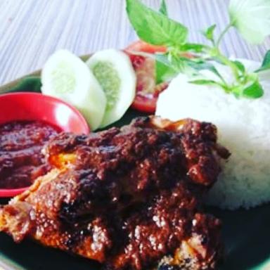 WARUNG NASI CERI