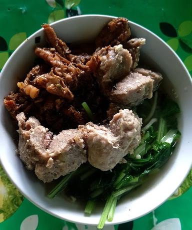 WARUNG MIE AYAM ANNAJAH