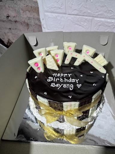 JOSSIE CAKE KUE ULTAH SEDAYU