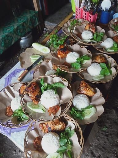 KEDAI KAMENDURAN