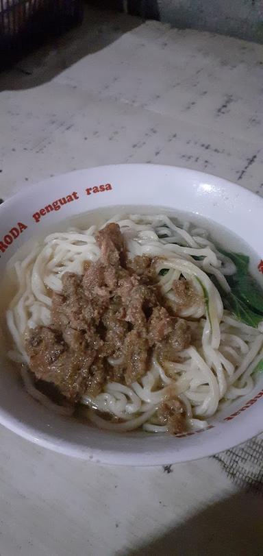 PAK MIN CHICKEN NOODLES