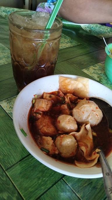 BAKSO ERNA