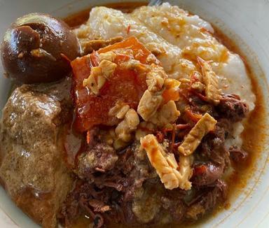 GUDEG DAN BUBUR LEMU BU YATI