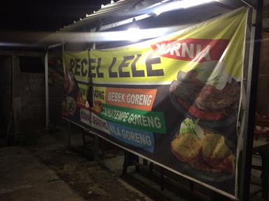 PECEL LELE KURNIA