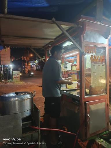 ROTI BAKAR & KUKUS AFFANDI