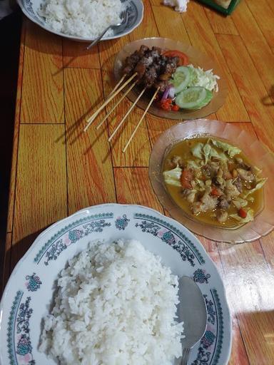 SATE KAMBING PAK AGUS JULEHA KALIURANG