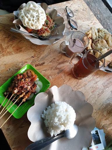 WARUNG MAKAN PUJI LESTARI