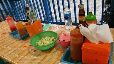 BAKSO SOLO DAN MIE AYAM PAK MO