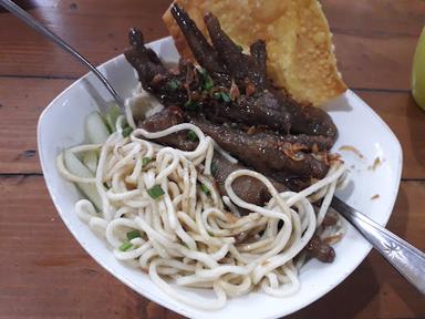 CWIE MIE LIE & BAKSO BU SOFIANA