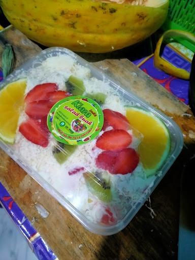 SALAD BUAH KIARA FRUITS