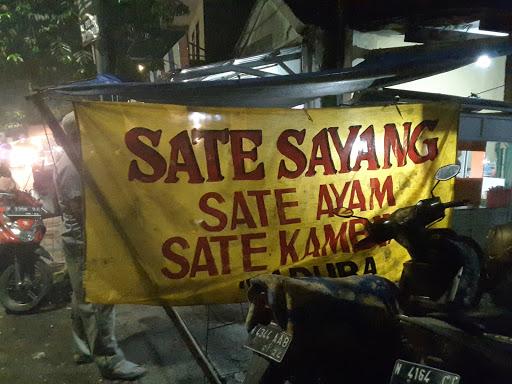 SATE SAYANG AYAM DAN KAMBING MADURA