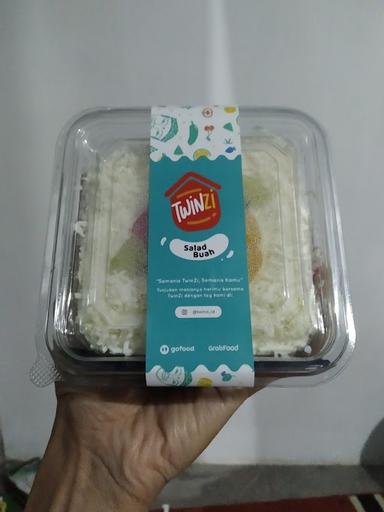 TWINZI (SALAD BUAH & SNACKS)