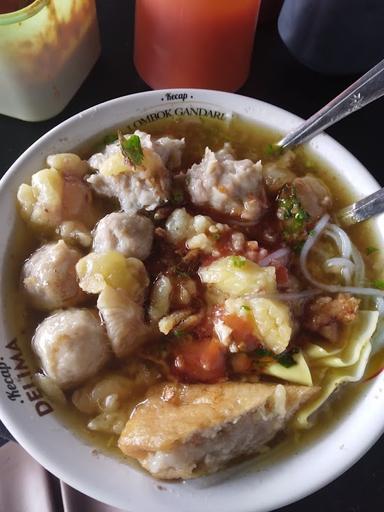 BAKSO PITOENG