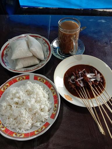 WARUNG SATE AYAM & KAMBING ꦮꦫꦔꦱꦠꦄꦪꦩꦭꦤꦩꦤꦢ