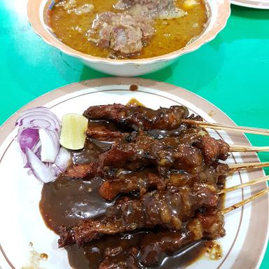 WARUNG SATE & GULE KAMBING KEBON AGUNG