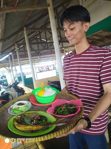 WARUNG BANG TOTO IBU RUM