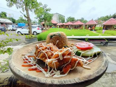 WARUNG MEWAH