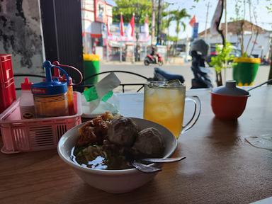 BAKSO JAWI BU MIYAR