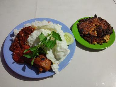 AYAM BAKAR BU WID