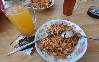 BAKMI & BAJIGUR KADIN MBAH HJ. KARTO PAK ROCHADI