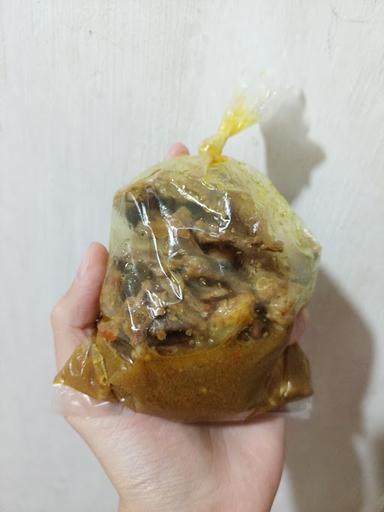 DAPOER AYAM KREMES DAN NASI GORENG MAS ARKA