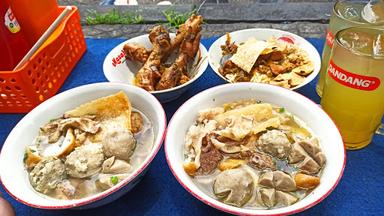 MIE AYAM & BAKSO CAK IWAN