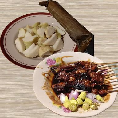 WARUNG SATE AYAM CAK UDIN TAHUNAN ASLI MADURA