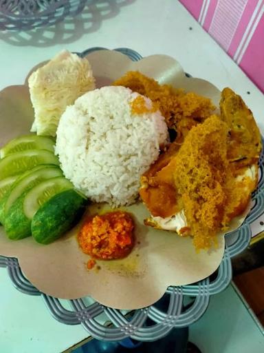 AYAM GEPREK MPOK JUJU 88