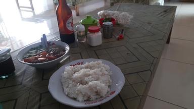 RUMAH MAKAN SOP IGA DAGING SAPI DAN NASI LENGKO PEGAGAN CIREBON