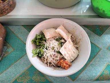 WARUNG BAKSO & MIE AYAM BU ERIS