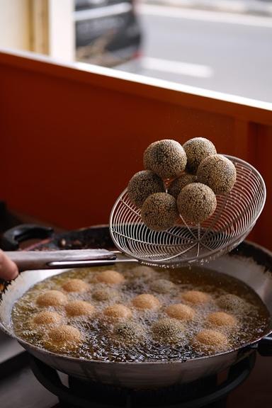 ONDE ONDE NY. DJUNI ISTIMEWA BANYUMAS, KEMANGGISAN