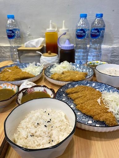 OKAASAN KARE KATSU