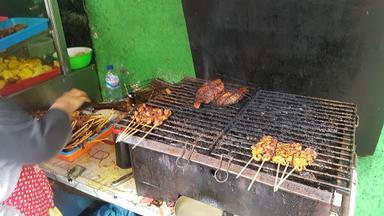 AYAM BAKAR