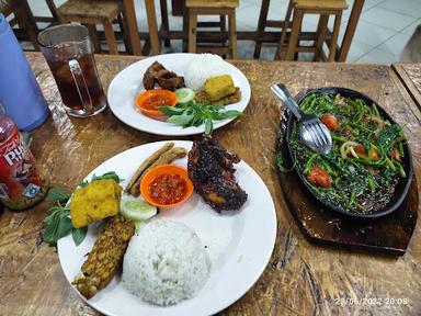 AYAM BAKAR PAKMUL KS TUBUN