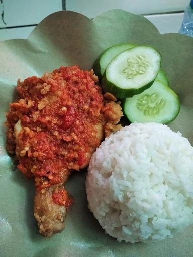 AYAM GEPREK FRIED CHICKEN BU SRI