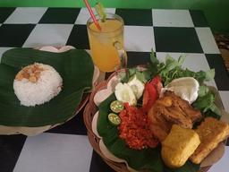 Photo's Ayam Geprek Soto Lamongan Babeh Mughi