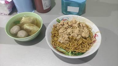 BAKMIE FAVORITE