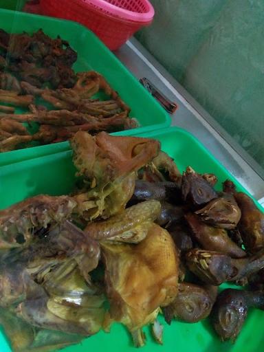 BEBEK & AYAM KAMPUNG GORENG KREMES BU PUJI