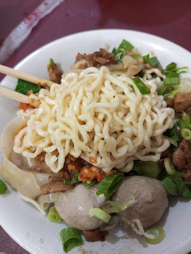 MIE AYAM PAKDE TEMO