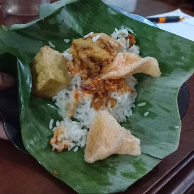 NASI UDUK BETAWI ASLI HJ.MUSLIMAH