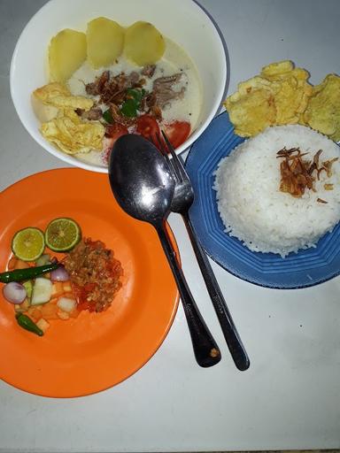 PECEL AYAM SAMBAL NGOS-NGOSAN