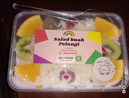 SALAD BUAH PELANGI