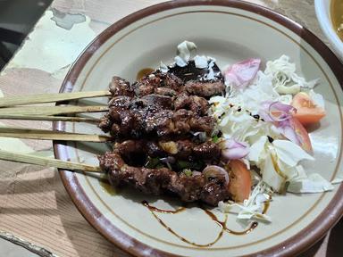 SATE SOLO PAK DIBYO