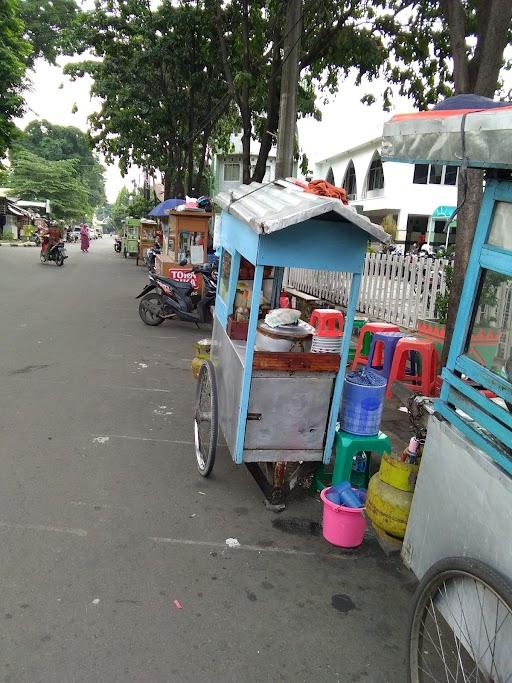 SOTO AYAM PAKDE