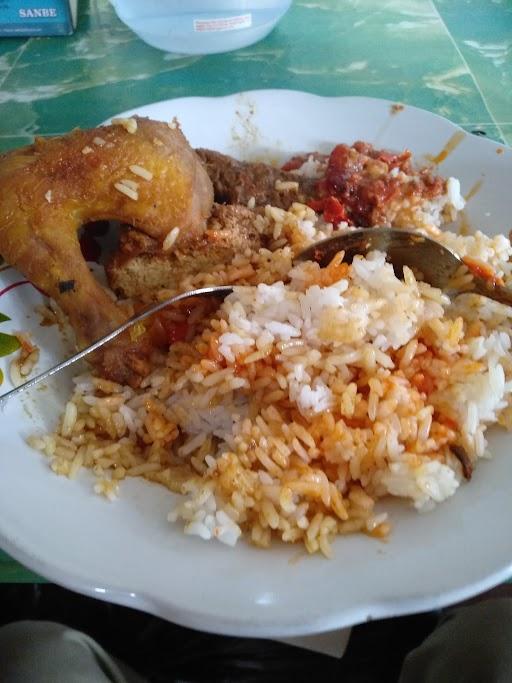 WARUNG NASI TETEH