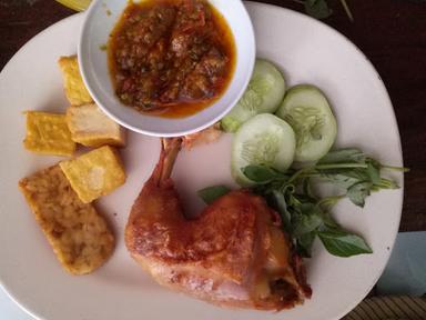 WARUNG UJUNG/AYAM PENYET/MANGUT PENYET