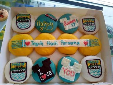 DONAT MADU