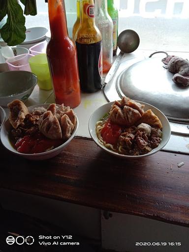 AIP MIE AYAM & MIE BASO PUTRA BANGUNJAYA