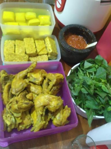 AYAM PENYET MANG CAU