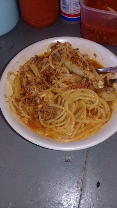 MIE AYAM BASO KADEUDEUH